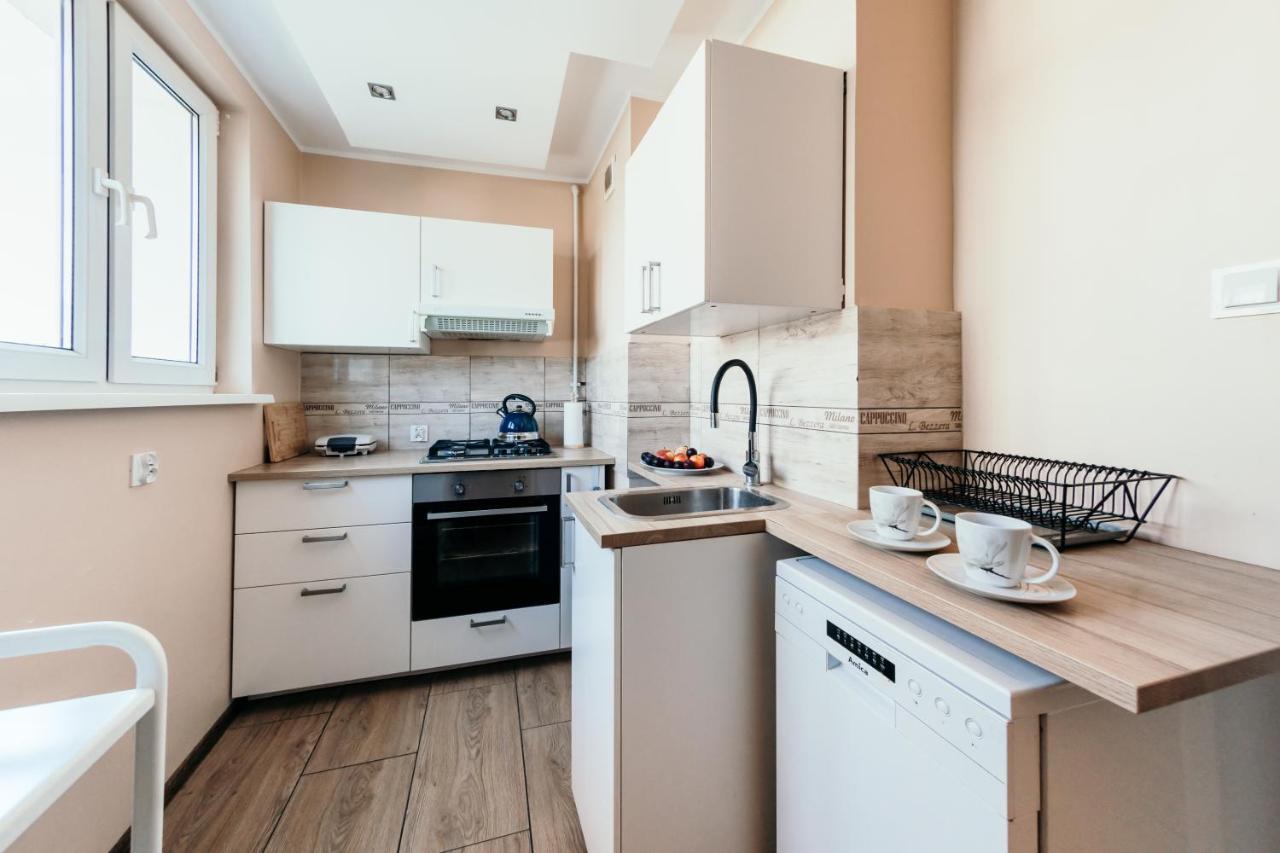 Spacious 3 Bedroom Apartament Near Olivia Business Center กดัญสก์ ภายนอก รูปภาพ
