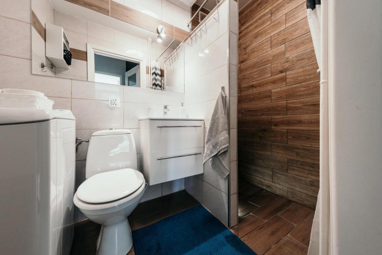 Spacious 3 Bedroom Apartament Near Olivia Business Center กดัญสก์ ภายนอก รูปภาพ